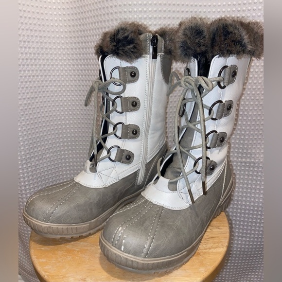 Woman Sölher winter boots white-beige faux fur side zipper lace-up size 7.5 (38) - Picture 2 of 16